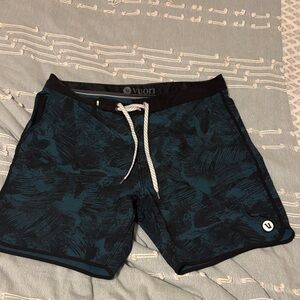 Vuori Men's Dark Teal Patterned Board Shorts